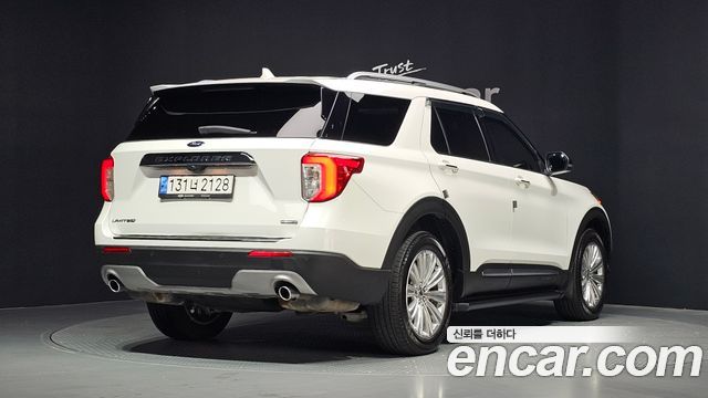 Ford Explorer 3.3 Hybrid — пробег 34 443 км — фото 2 из 5