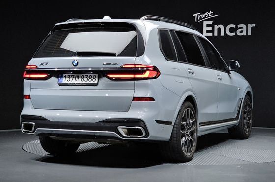 BMW X7 xDrive 40i M Sport 7STR — пробег 19 726 км — фото 2 из 5