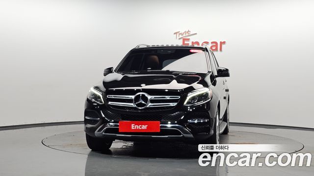 Mercedes-Benz GLE-Class GLE350 d 4MATIC — пробег 105 009 км — фото 3 из 5
