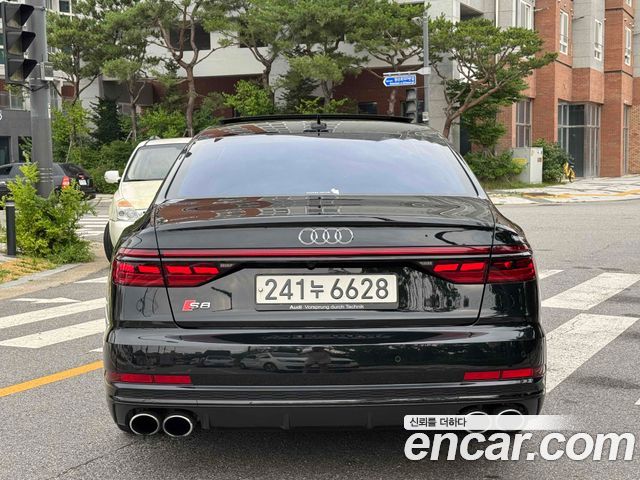 Audi S8 4.0 TFSI Quattro LWB — пробег 50 000 км — фото 4 из 5