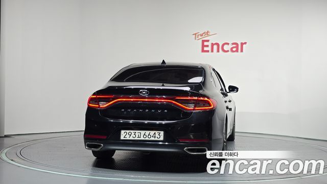 Hyundai Grandeur из Кореи Encar