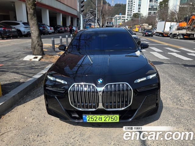 BMW 7-Series 740i xDrive M Sport — пробег 39 863 км — фото 1 из 5