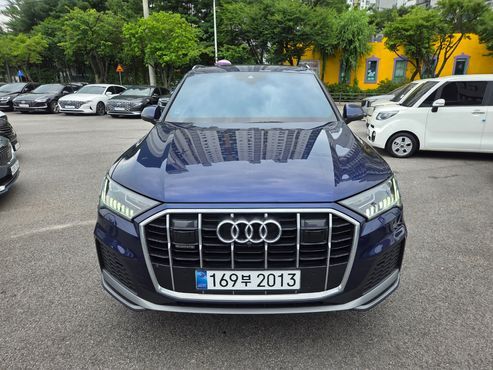 Audi Q7 45 TDI Quattro Premium — пробег 18 399 км — фото 2 из 5
