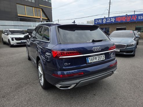 Audi Q7 45 TDI Quattro Premium — пробег 18 399 км — фото 4 из 5