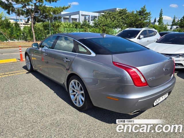 Jaguar XJ 3.0D Premium Luxury LWB X351 — пробег 95 872 км — фото 3 из 5