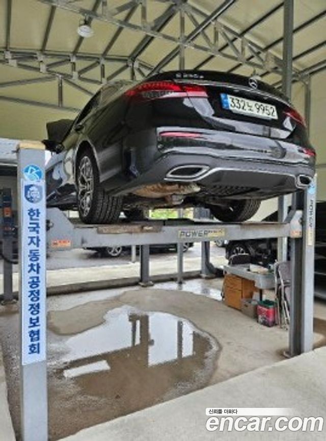 Mercedes-Benz E-Class из Кореи Encar