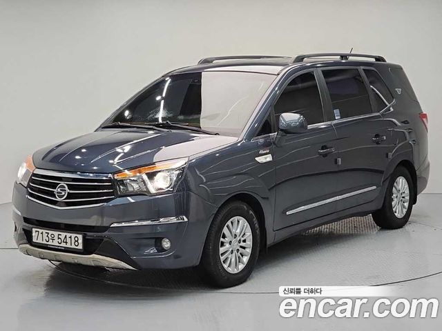 Ssangyong KORANDO 4WD TX 11-seater — пробег 183 544 км — фото 1 из 5