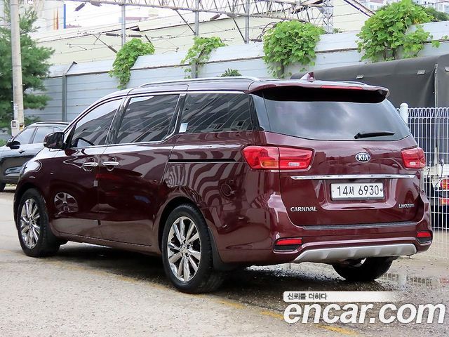 Kia Carnival из Кореи Encar