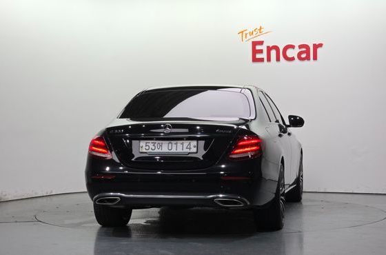 Mercedes-Benz E-Class E300 4MATIC Avnatgarde — пробег 152 677 км — фото 4 из 5
