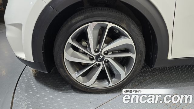 Kia Niro Prestige — пробег 76 556 км — фото 5 из 5