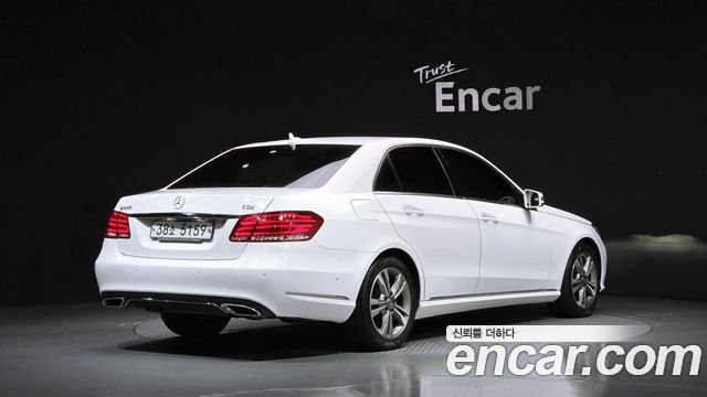 Mercedes-Benz E-Class E220 CDI Avantgarde — пробег 134 350 км — фото 2 из 5