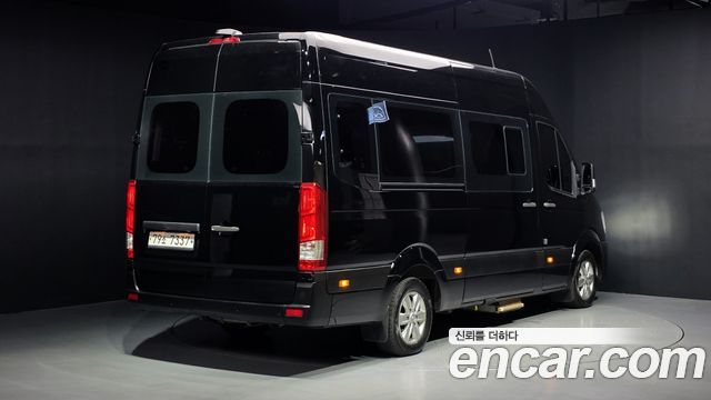 Hyundai Solati 15-seater Luxury — пробег 55 138 км — фото 2 из 5