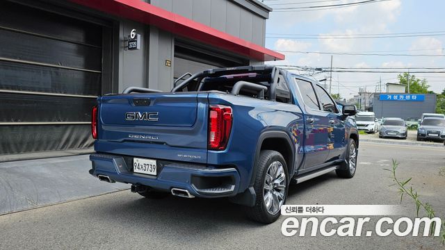 GMC Sierra Denali — пробег 32 138 км — фото 2 из 5