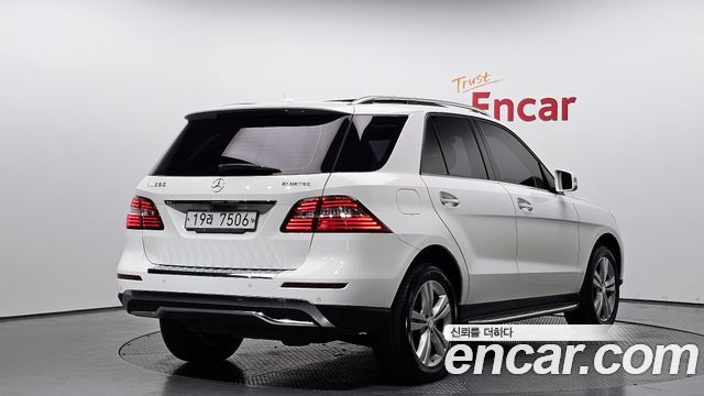 Mercedes-Benz M-class ML350 BlueTEC 4MATIC — пробег 164 901 км — фото 2 из 5
