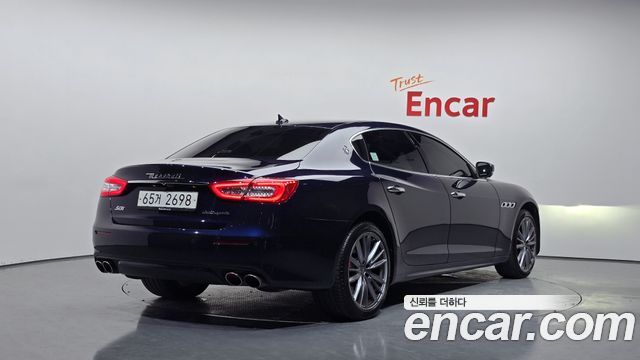 Maserati Quattroporte из Кореи Encar
