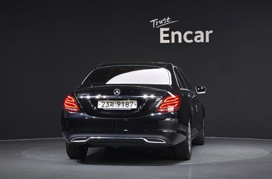 Mercedes-Benz C-Class C220 d Avantgarde — пробег 79 122 км — фото 4 из 5