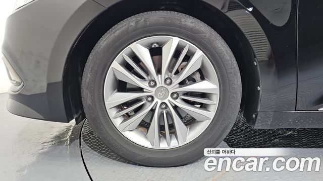 Hyundai Grandeur из Кореи Encar