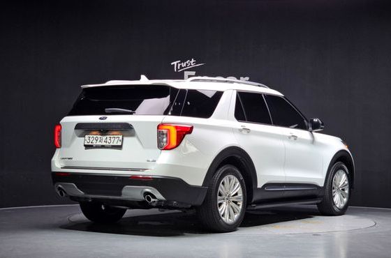 Ford Explorer 2.3 LimIted 4WD — пробег 40 750 км — фото 2 из 5