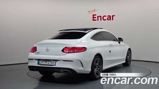 Mercedes-Benz C-Class из Кореи Encar
