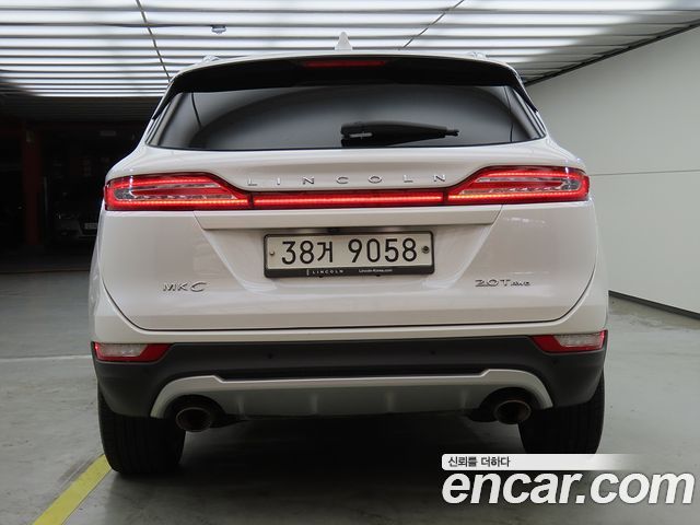 Lincoln MKC 2.0 AWD — пробег 99 690 км — фото 4 из 5