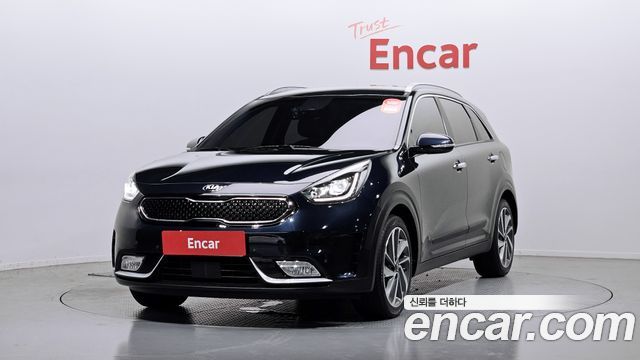 Kia Niro Noblesse — пробег 60 303 км — фото 1 из 5