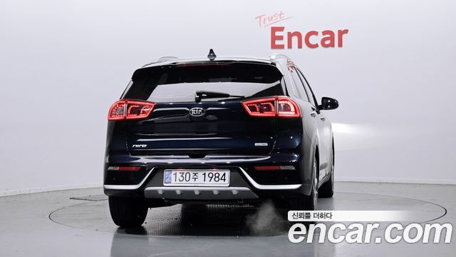 Kia Niro Noblesse — пробег 60 303 км — фото 4 из 5