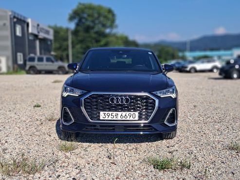 Audi Q3 35 TDI Premium Sportback — пробег 1 250 км — фото 1 из 5
