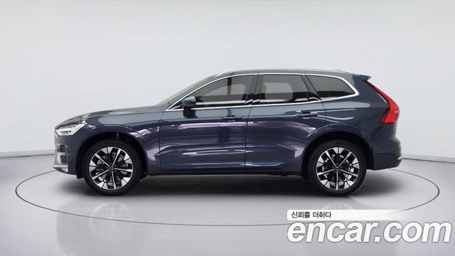 Volvo XC60 B5 Ultra Bright Air Sus — пробег 1 370 км — фото 3 из 5