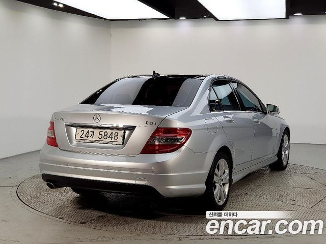 Mercedes-Benz C-Class C220 CDI BlueEFFICIENCY — пробег 93 800 км — фото 4 из 5