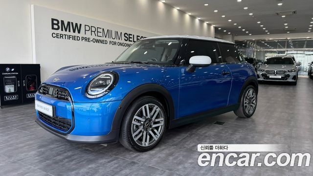 Mini Cooper Classic — пробег 4 841 км — фото 1 из 5