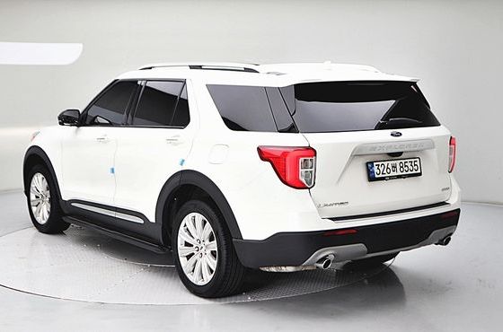 Ford Explorer 2.3 LimIted 4WD — пробег 96 937 км — фото 2 из 5