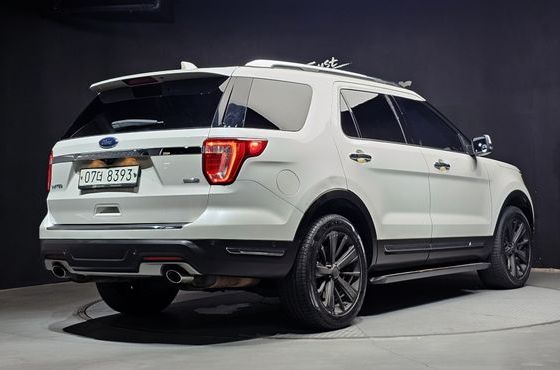 Ford Explorer 2.3 Limited 4WD 5th — пробег 105 403 км — фото 2 из 5
