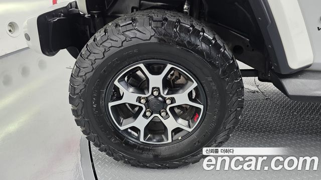 Jeep Wrangler 2.0 Overland Power Top 4Door — пробег 157 624 км — фото 5 из 5