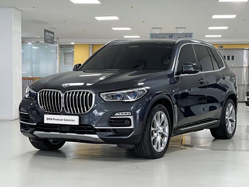 BMW X5 xDrive 45e xLine — пробег 96 592 км — фото 1 из 5