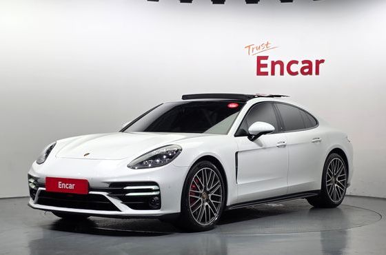 Porsche Panamera 4.0 GTS — пробег 113 742 км — фото 1 из 5