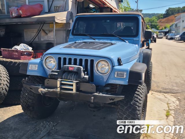 Jeep Wrangler 4.0 — пробег 170 000 км — фото 1 из 5