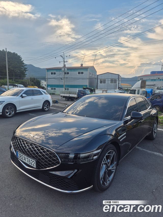 Genesis G90 Gasoline 3.5 Turbo e-S/C AWD — пробег 35 400 км — фото 1 из 5