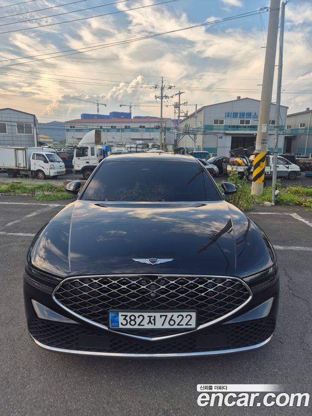 Genesis G90 Gasoline 3.5 Turbo e-S/C AWD — пробег 35 400 км — фото 3 из 5