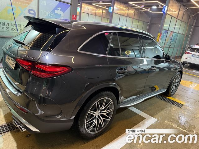 Mercedes-Benz GLC-Class AMG GLC43 4MATIC — пробег 14 000 км — фото 3 из 5