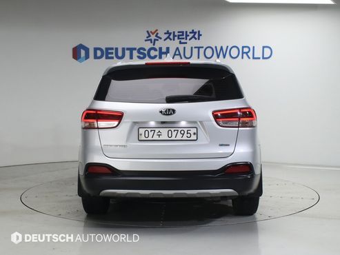 Kia Sorento Diesel 2.0 2WD Prestige — пробег 221 678 км — фото 4 из 5