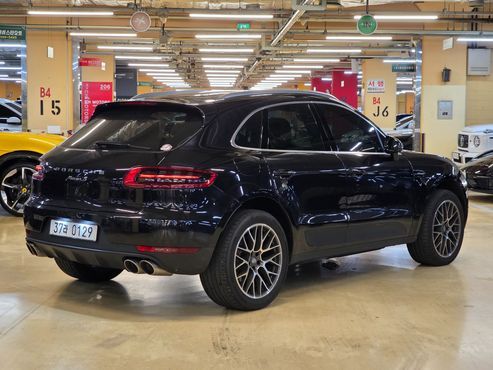 Porsche Macan 3.0 S Diesel 95B — пробег 53 600 км — фото 4 из 5