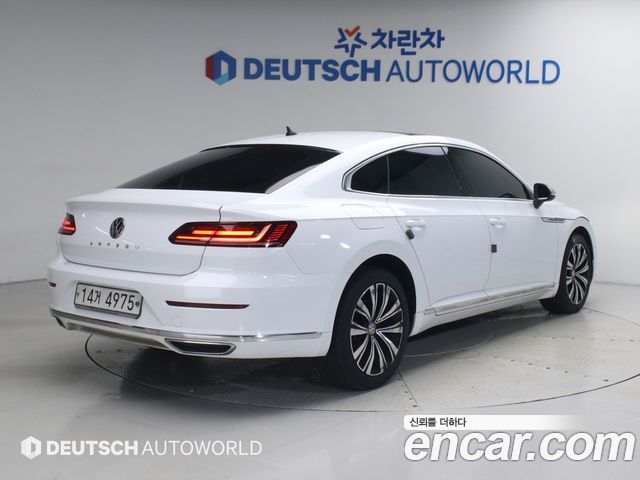 Volkswagen Arteon 2.0 TDI Premium — пробег 253 000 км — фото 2 из 5