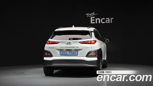 Hyundai Kona Premium — пробег 123 988 км — фото 4 из 5