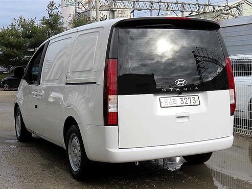 Hyundai Staria Cargo 3-Seater Modern — пробег 77 856 км — фото 3 из 5