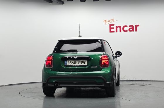 Mini Cooper Classic Third Generation — пробег 74 771 км — фото 4 из 5
