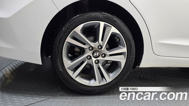 Hyundai AVANTE 1.6 GDI Value Plus — пробег 95 529 км — фото 5 из 5