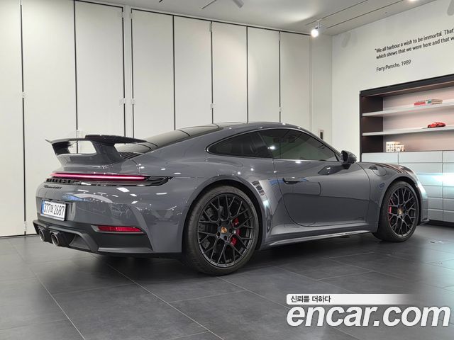Porsche 911 Carrera 4 GTS — пробег 344 км — фото 2 из 5