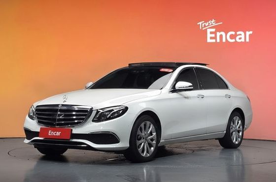 Mercedes-Benz E-Class E300 4MATIC Exclusive — пробег 113 274 км — фото 1 из 5