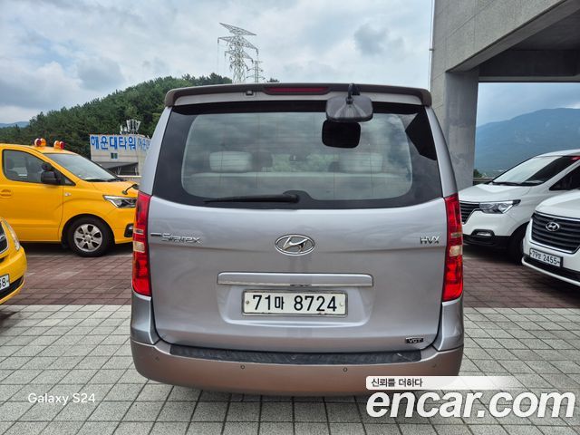 Hyundai Starex 11-Seater Wagon HVX VIP PACK — пробег 166 024 км — фото 3 из 5