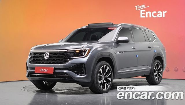 Volkswagen Atlas 2.0 TSI R-LINE 7-Seater — пробег 11 123 км — фото 1 из 5